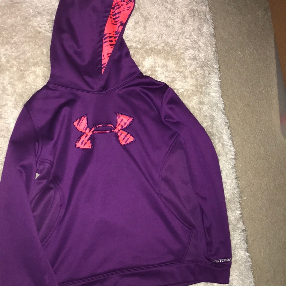 Under armour sweatshirt